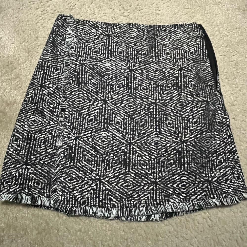 Must-have Banana Republic skirt